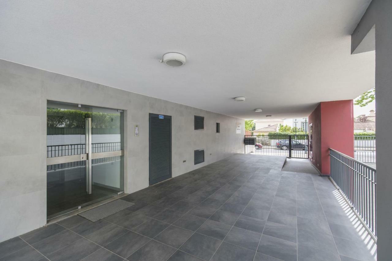 Modern Flat Apartment เอสตอริล ภายนอก รูปภาพ